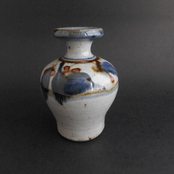 Handcrafted Bud Vase Studio Art Stoneware Pottery Signed “SHP”, 5" - Picture 1 of 9